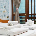 Al Dos - Breakfast & Private Hotel 3*