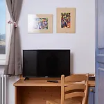 Al Dos - Breakfast & Private Hotel Trento