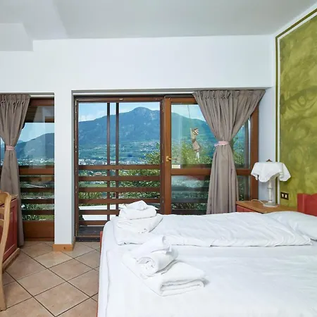 فندق Hotel Garni San Giorgio ترينتو