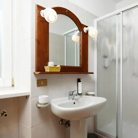 Hotel Garni San Giorgio فندق