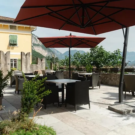 Al Dos - Breakfast & Private 3*