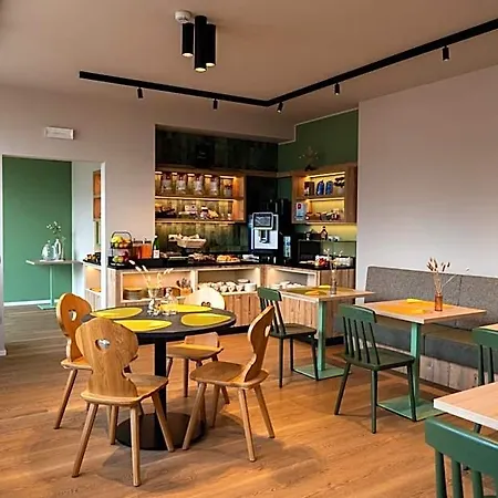 Al Dos - Breakfast & Private Hotel Trento