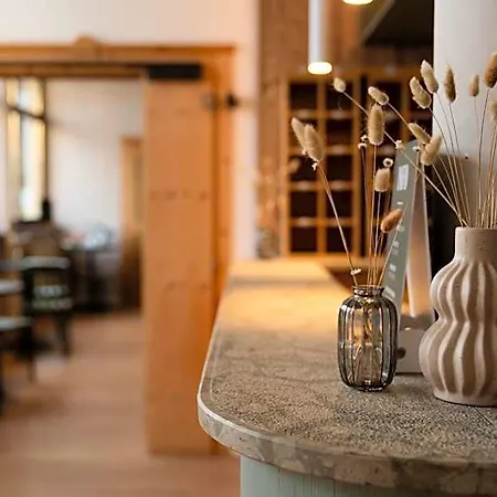 Al Dos - Breakfast & Private Hotel 3*