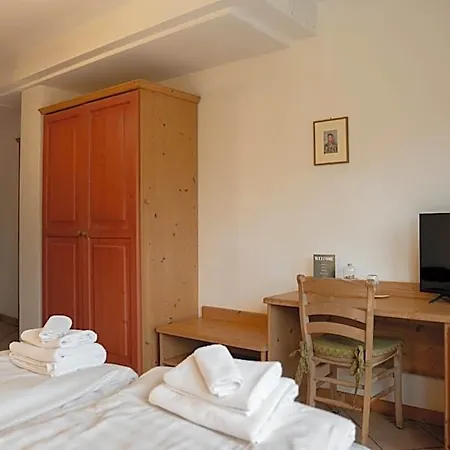 Al Dos - Breakfast & Private Hotel 3*